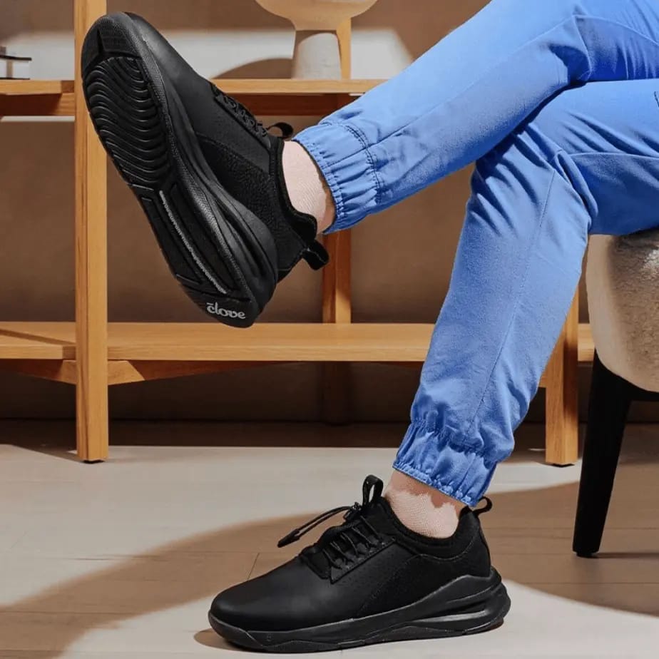 Clove nursing shoes for healthcare workers – a popular DTC shoe brand reviewed