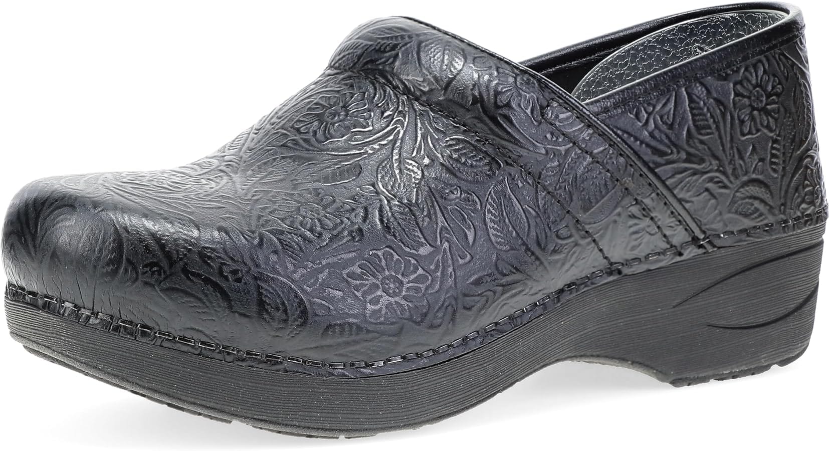 Dansko Professional clogs for healthcare workers – the gold standard for durability and TCO