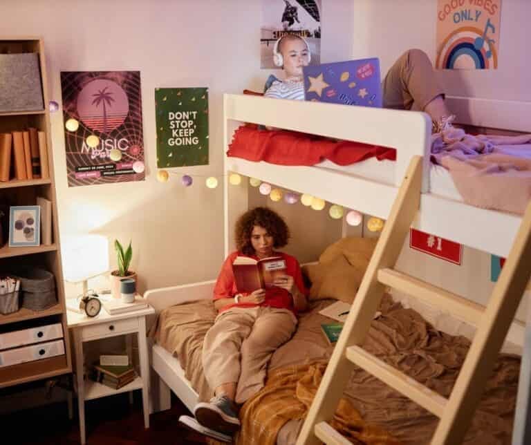 Budget-friendly college dorm room furniture setup