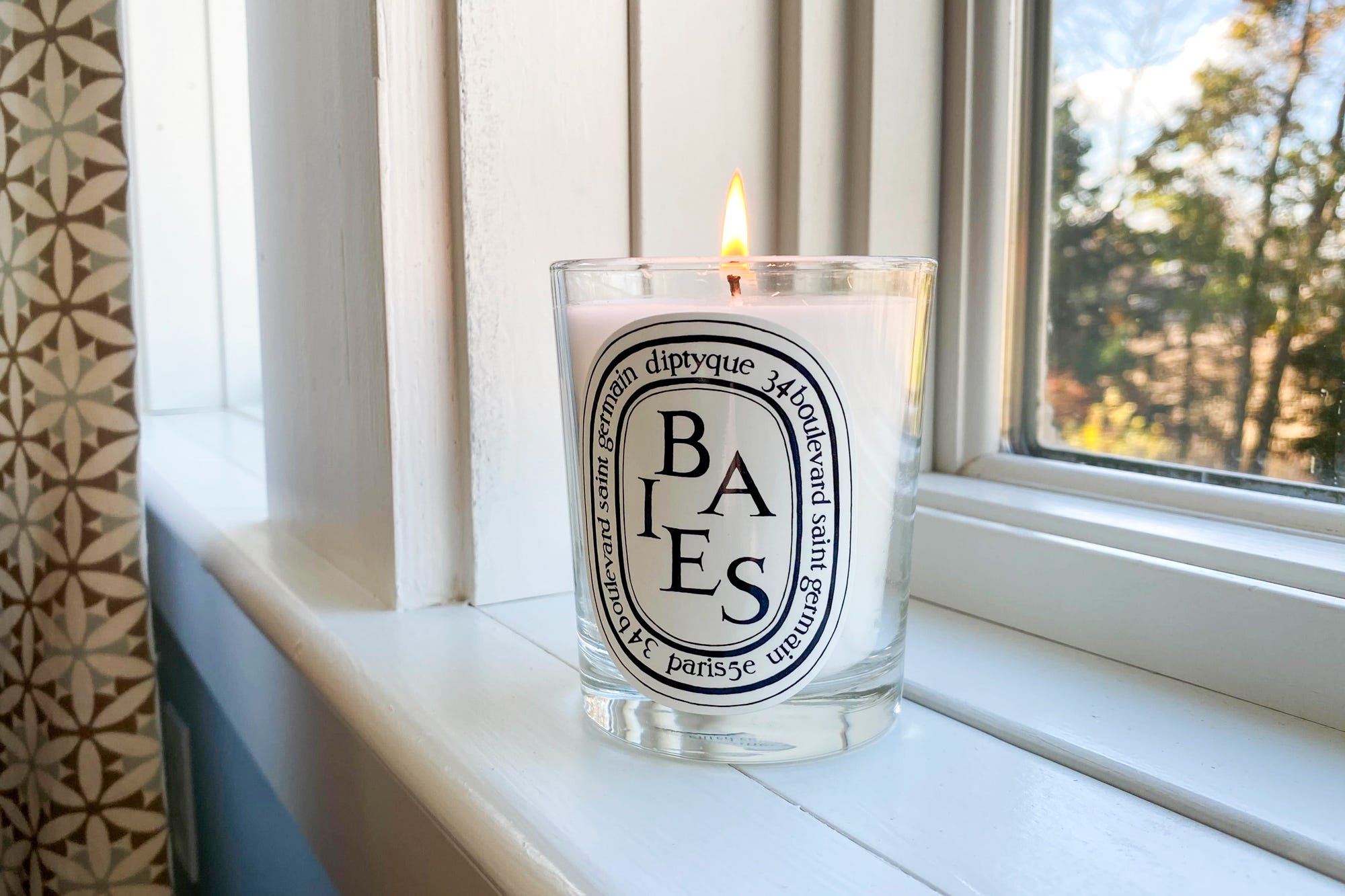 Diptyque Baies candle 190g - luxury scented candle in iconic glass vessel