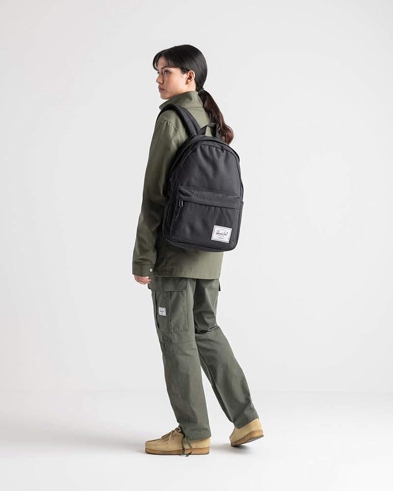 Herschel Classic backpack โ affordable Eastpak alternative with laptop sleeve and water bottle pocket
