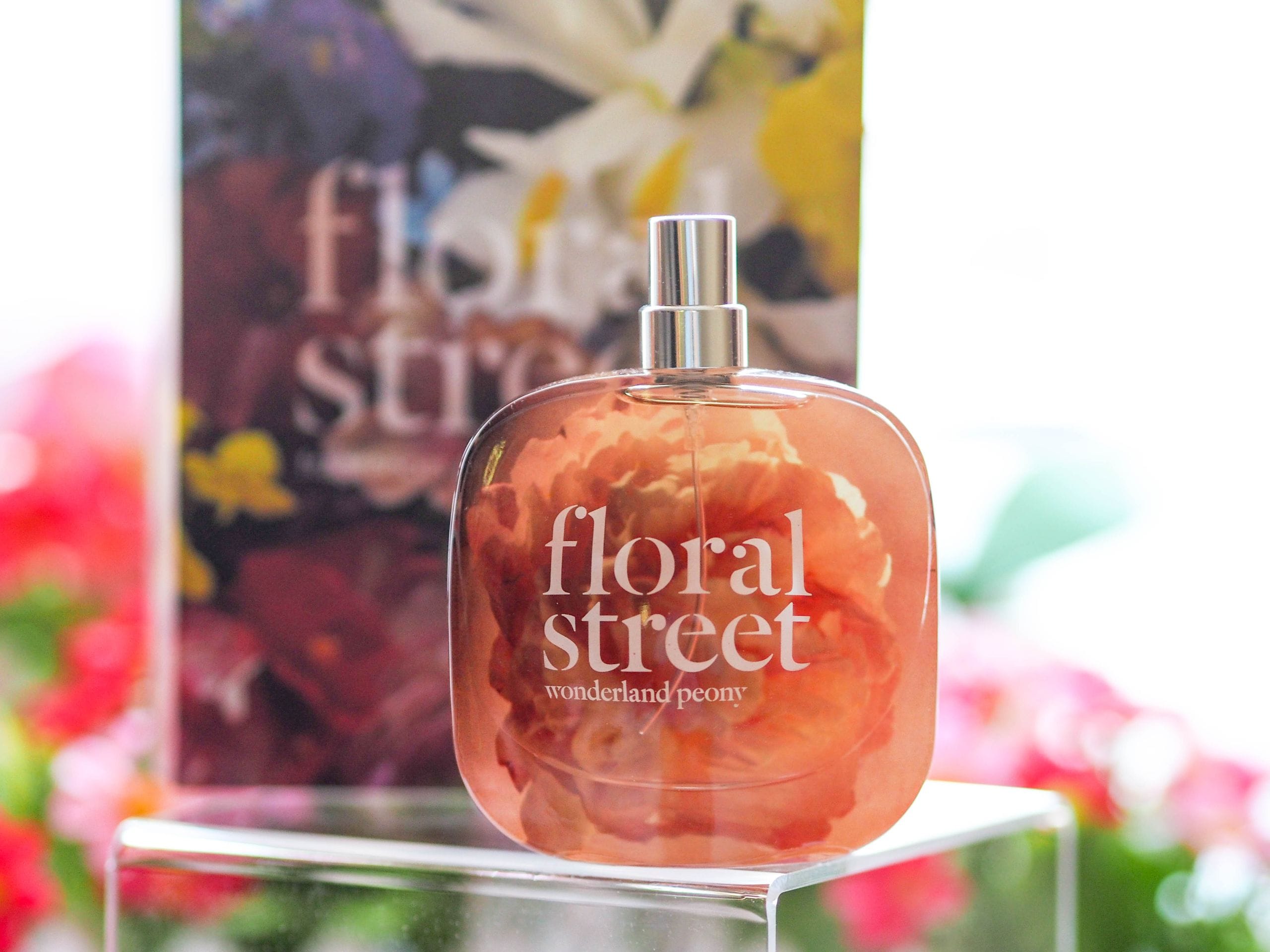 Floral Street Discovery Set review showing multiple fragrance samples for scent exploration