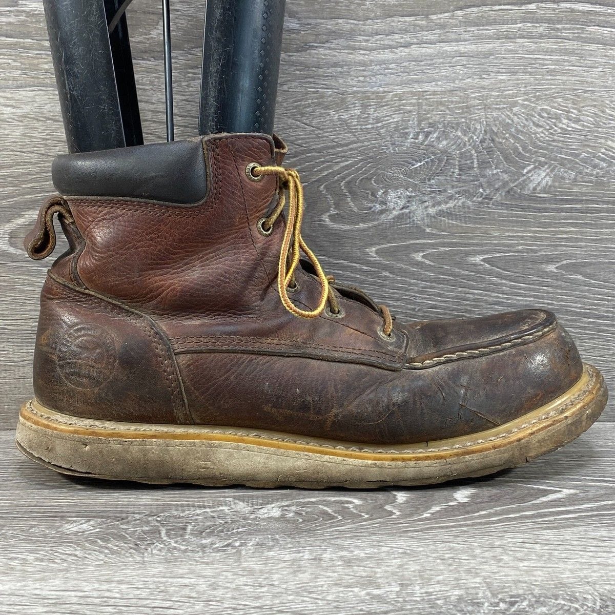Irish Setter Ashby 83606 work boot in brown leather with aluminum toe