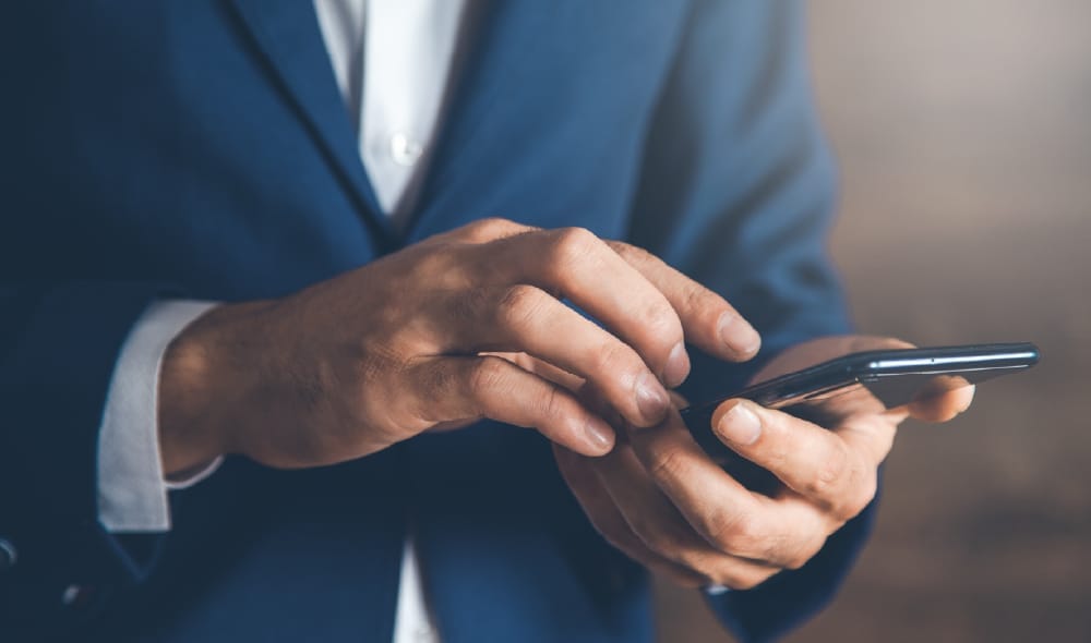 Best business mobile phone contracts UK for B2B procurement