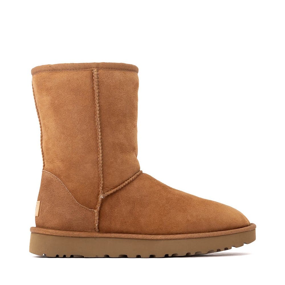 UGG Classic Short II Boot in Chestnut