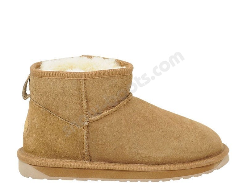 EMU Australia Stinger Micro boots in snow conditions