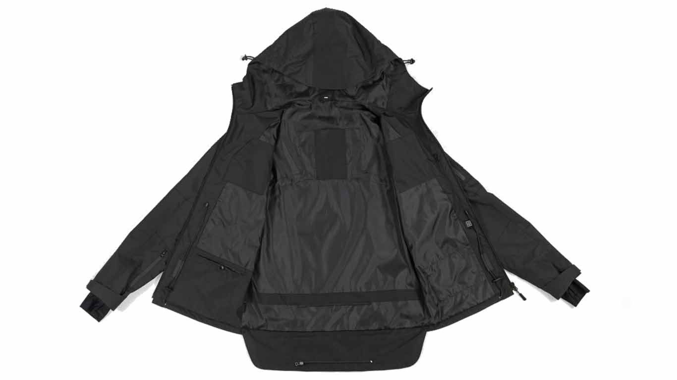 Weargraphene Gamma jacket showcasing graphene-infused technical outerwear for cool urban weather
