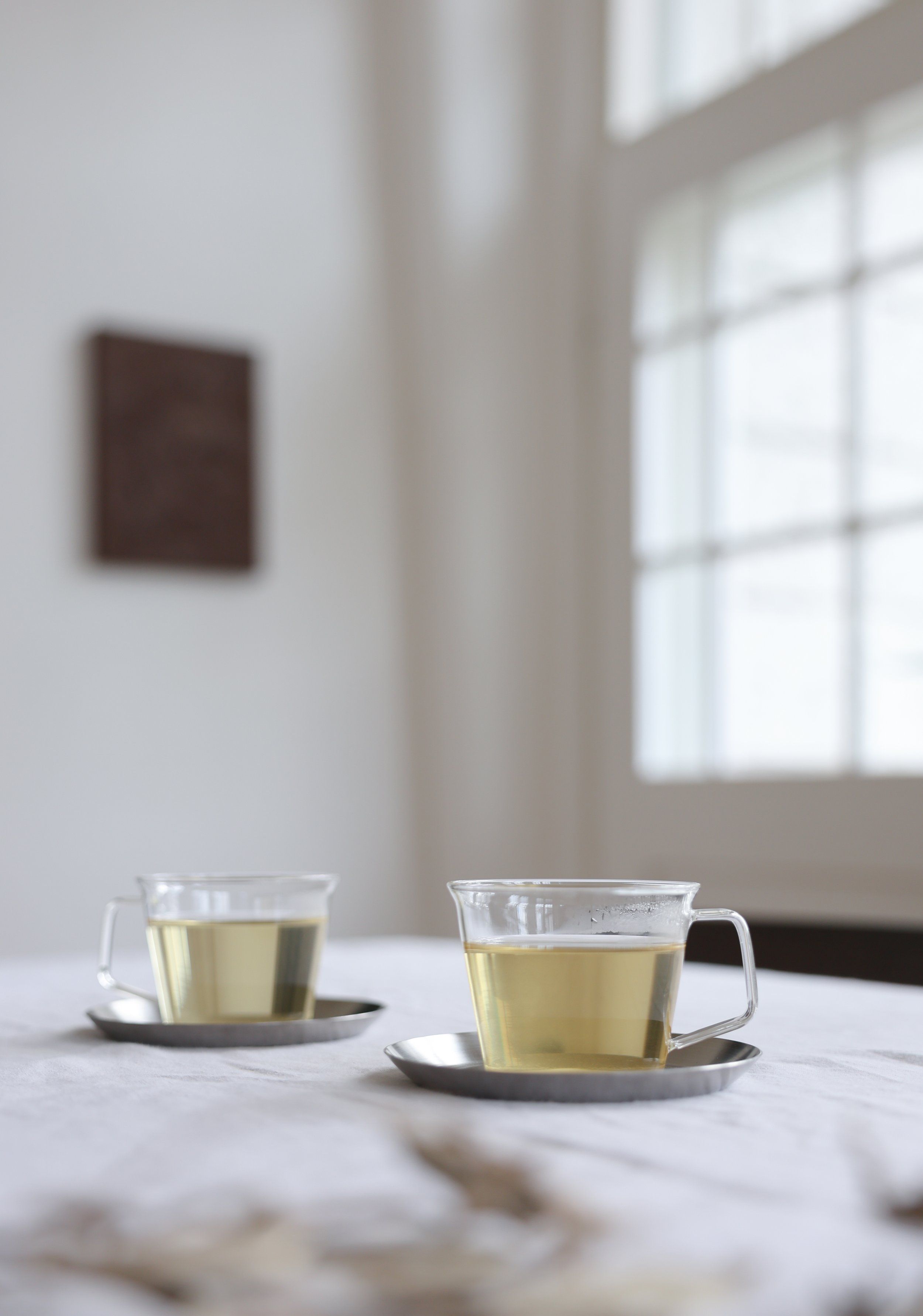Kinto Japanese tableware CAST and RIM collection mugs in minimalist Nordic-Japanese home setting