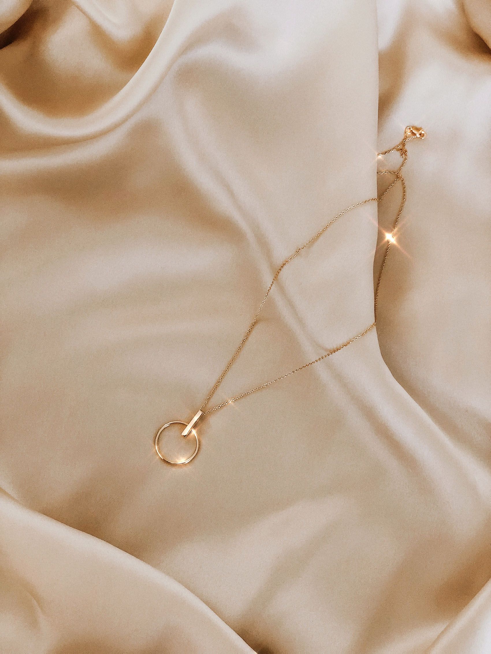 Aurate New York ethical sustainable fine jewelry collection featuring recycled gold pieces