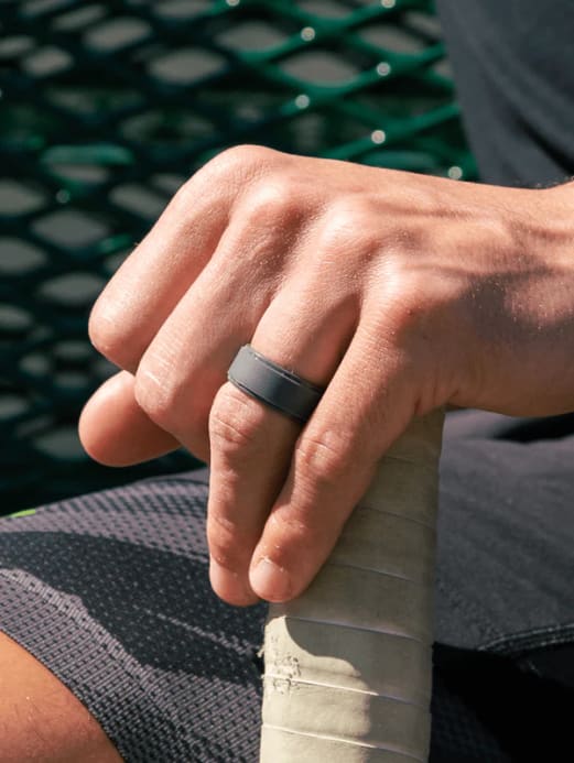 QALO Men's Step Edge silicone ring in charcoal designed for fitness and athletic use