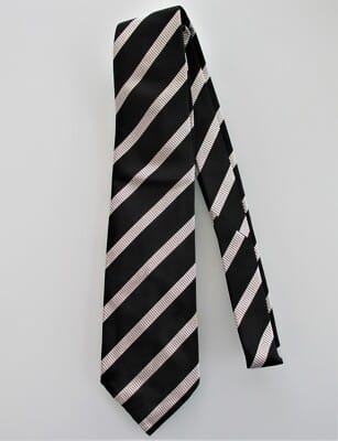 Charles Tyrwhitt men's multifold silk tie in classic British professional styling
