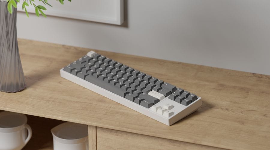 Qwertykeys Neo70 wireless mechanical keyboard with red spraycoated case and chroma weight