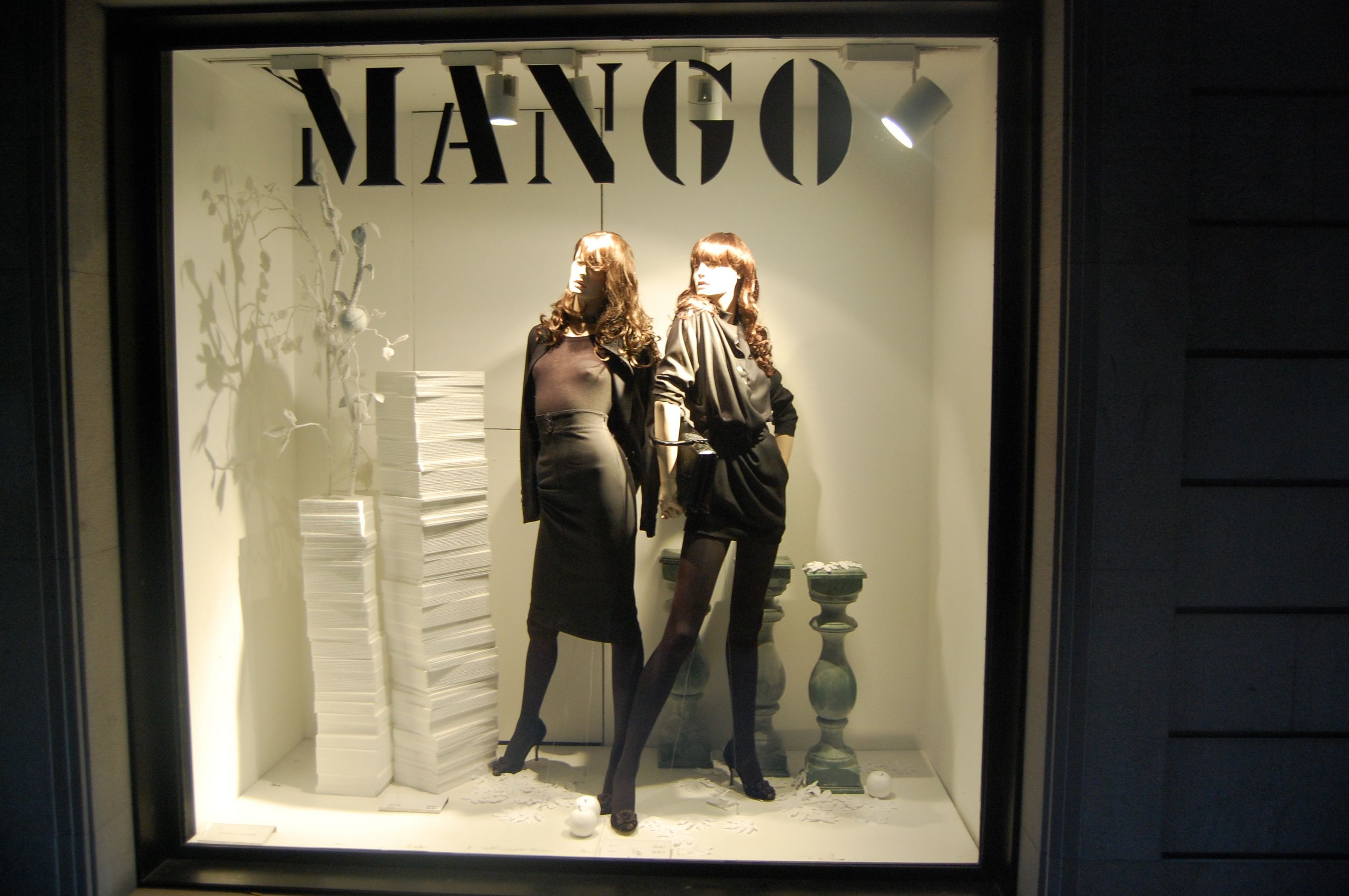 Mago-Maga-Top-Alternatives-and-Competitors-The-True-Cost-of-Zara-vs.-Other-Stories-couponsscout.com-cfimages-1