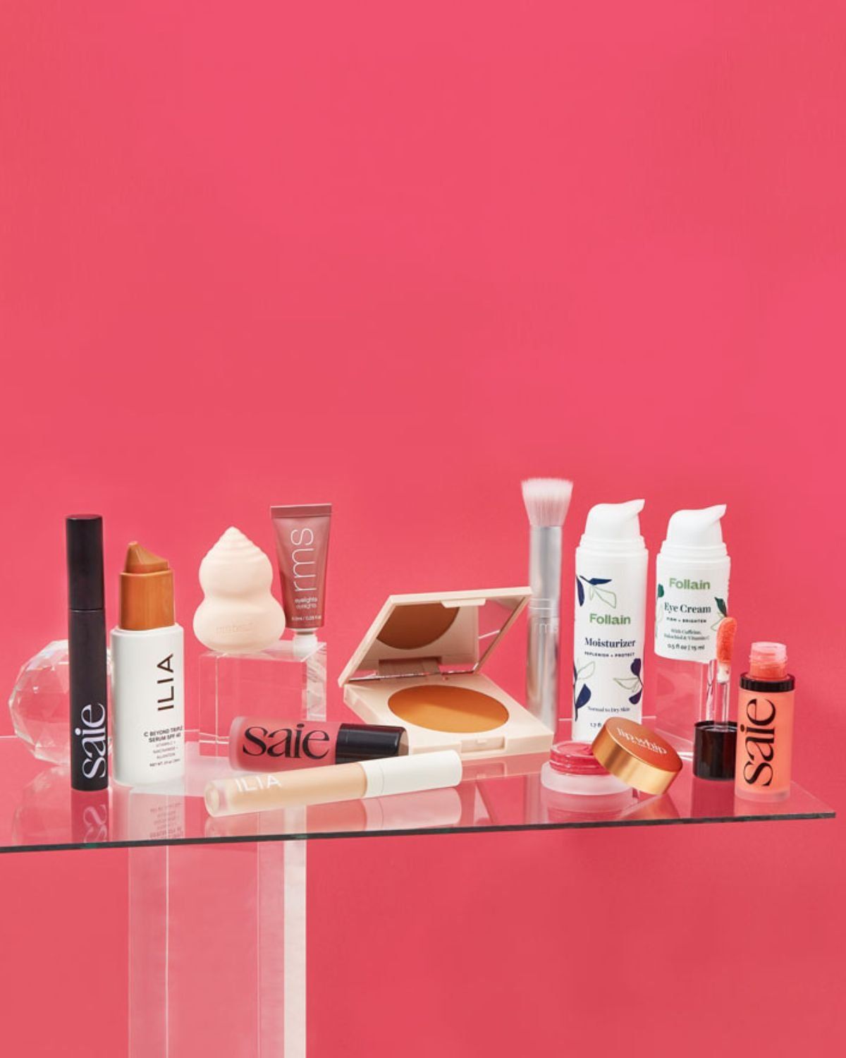 Online beauty shopping guide showcasing skincare and cosmetics product comparisons