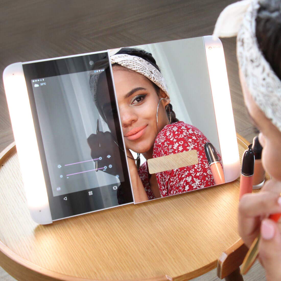 Sleek Review 2026: Is It Worth the Cost, Accuracy, and Data Risks? -HiMirror Slide smart makeup mirror with skin detector and LED lights vanity stand-couponsscout.com