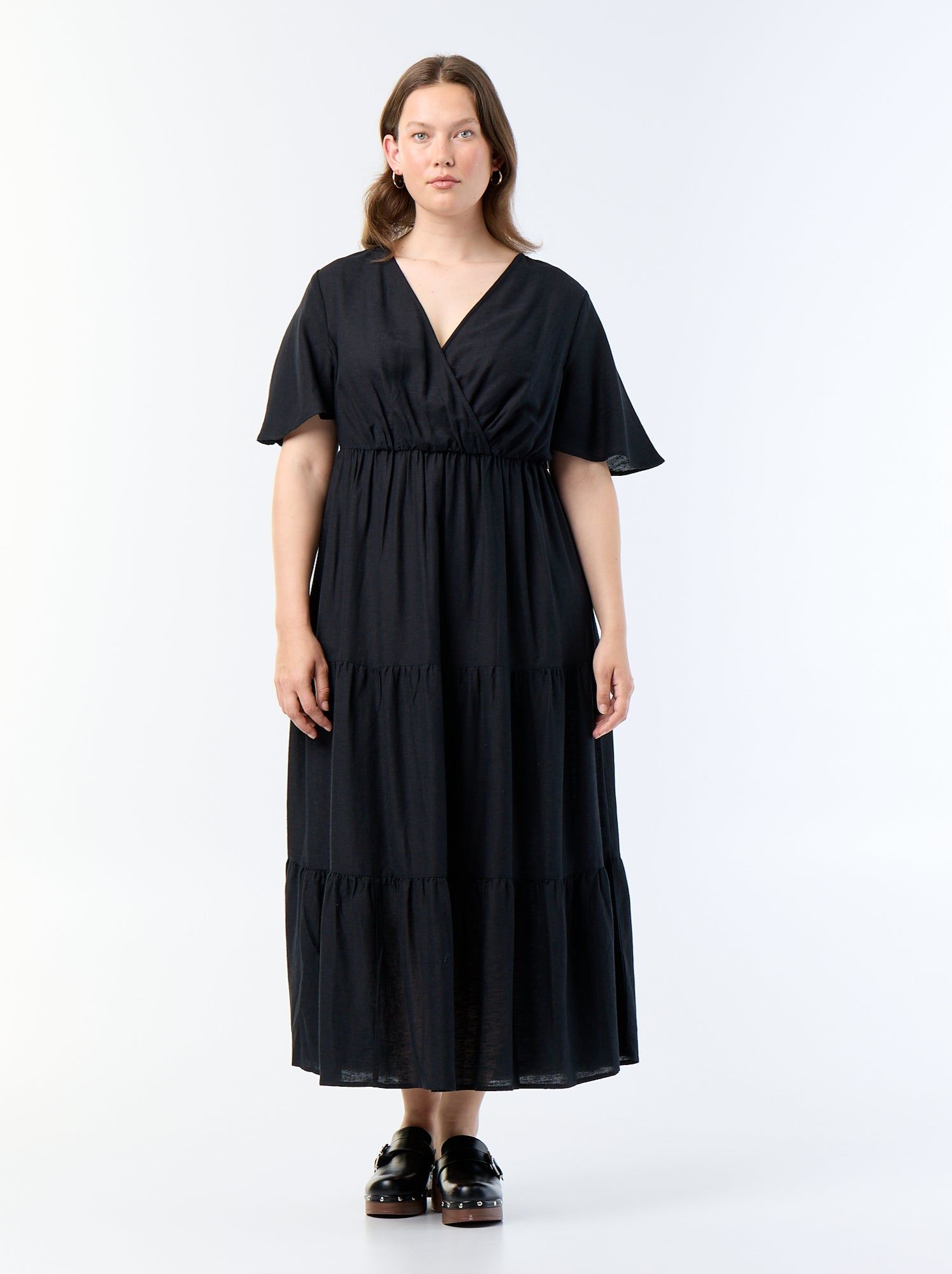 Kiabi Grande Taille women's plus size dress collection with affordable trendy French fashion