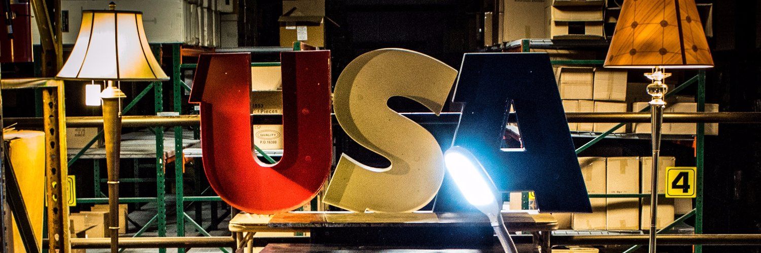 LampsUSA Banner